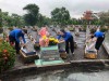 Chi đoàn Viện Kiểm sát ND tỉnh làm vệ sinh các phần mộ đảm nhận chăm sóc tại Nghĩa trang liệt sỹ quốc gia Đường 9