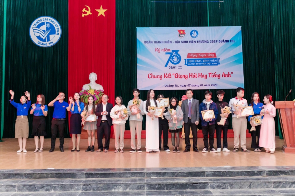 Đoàn Trường Cao đẳng Sư phạm tổ chức Lễ Kỷ niệm 73 năm Ngày truyền thống Học sinh Sinh viên và Hội Sinh viên Việt Nam (09/01/1950 - 09/01/2023) – Chung kết cuộc thi “Giọng hát hay Tiếng Anh”