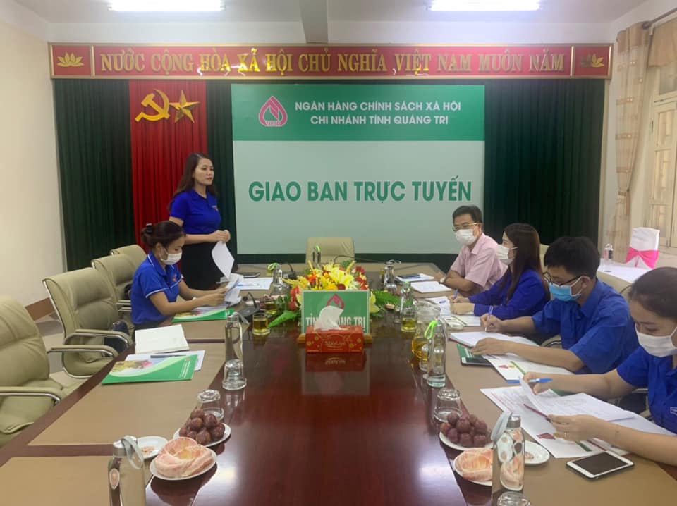 Kiểm tra công tác Đoàn và phong trào thanh niên 6 tháng đầu năm 2021 tại Chi đoàn Ngân hàng Chính sách xã hội tỉnh Quảng Trị