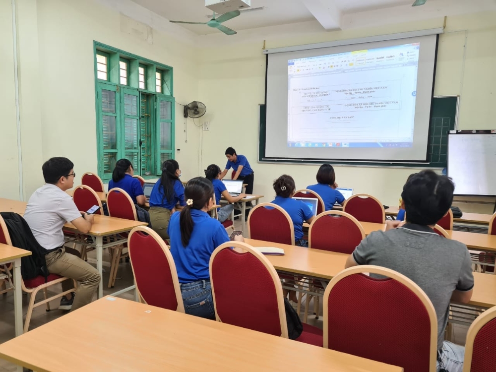 Đoàn trường Cao đẳng Y tế đã tổ chức buổi tập huấn về kỹ năng soạn thảo văn bản hành chính
