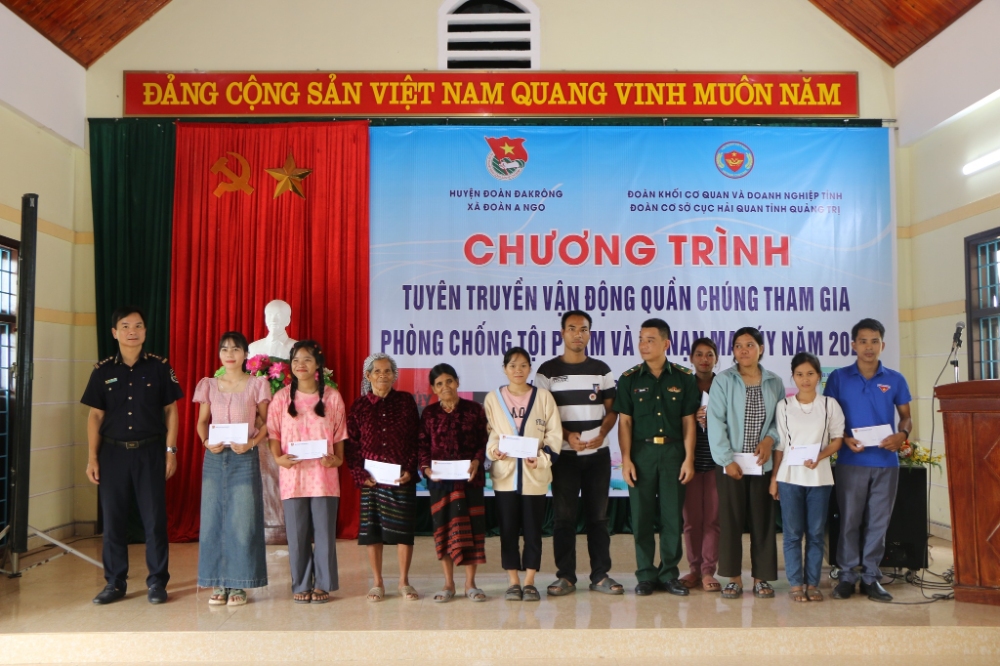 Thanh niên Hải quan Quảng Trị “Tuyên truyền vận động quần chúng tham gia phòng chống tội phạm và tệ nạn ma túy”